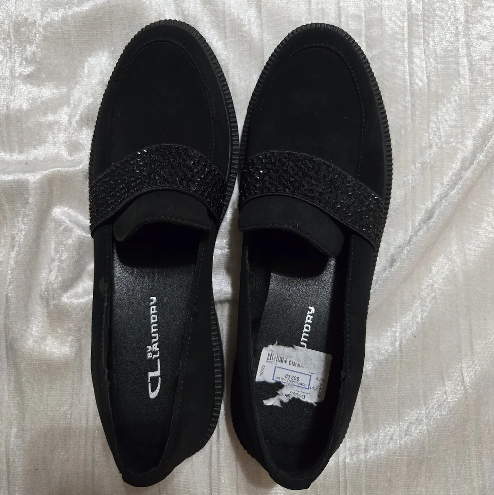 Womens Black Slip-On Loafers with Embellished Band By CLaundry Size 8 NWOB